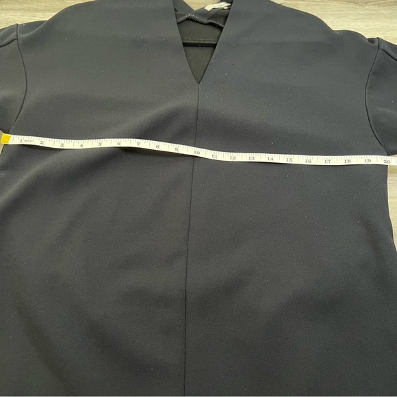 Oak+Fort V-Neck Structured Black Half-Sleeve Shift Dress XS - Picture 8 of 8